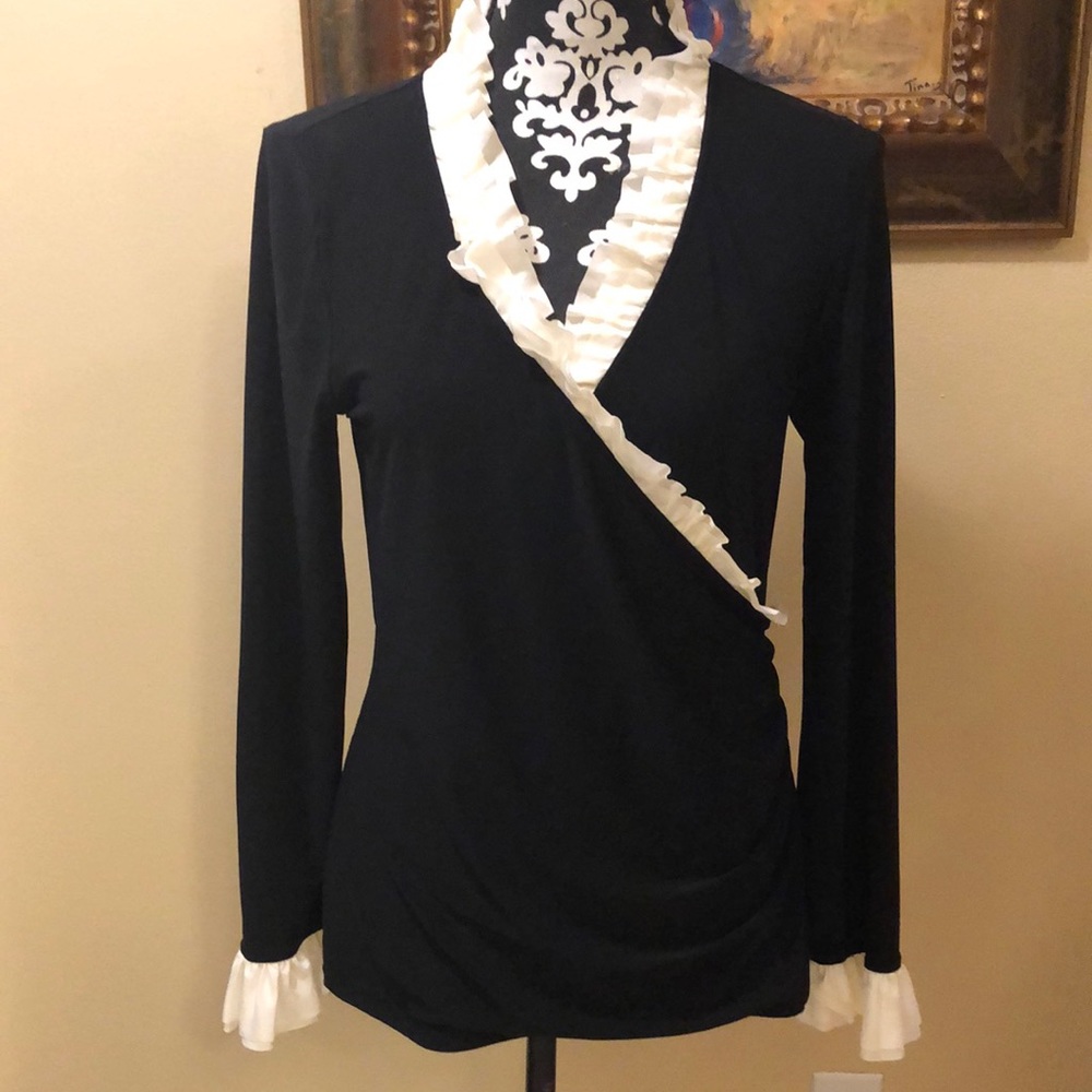 😍 WHBM High collar ruffle crossover front and at wrists absolutely stunning top
